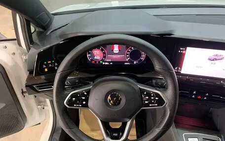 Volkswagen Golf VIII, 2023 год, 1 810 555 рублей, 15 фотография