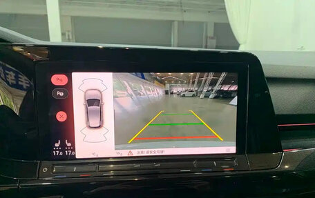 Volkswagen Golf VIII, 2023 год, 1 810 555 рублей, 20 фотография