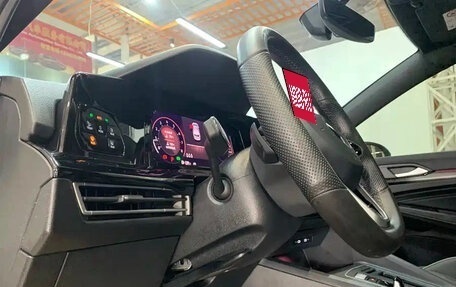 Volkswagen Golf VIII, 2023 год, 1 810 555 рублей, 13 фотография