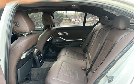 BMW 3 серия, 2022 год, 2 642 981 рублей, 14 фотография