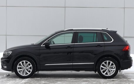 Volkswagen Tiguan II, 2018 год, 2 590 000 рублей, 4 фотография