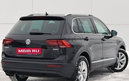 Volkswagen Tiguan II, 2018 год, 2 590 000 рублей, 6 фотография