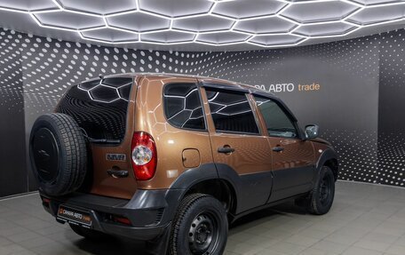 Chevrolet Niva I рестайлинг, 2019 год, 806 000 рублей, 2 фотография