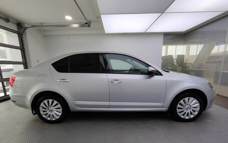 Skoda Octavia, 2017 год, 1 755 000 рублей, 5 фотография