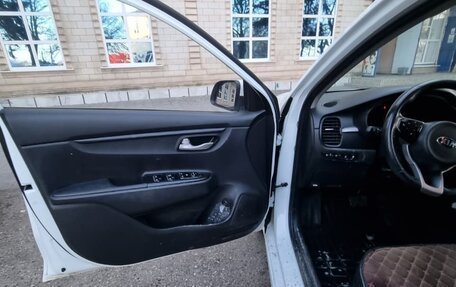 KIA Rio IV, 2018 год, 1 030 000 рублей, 8 фотография