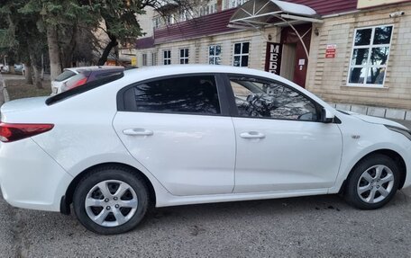 KIA Rio IV, 2018 год, 1 030 000 рублей, 9 фотография