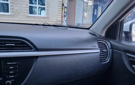 KIA Rio IV, 2018 год, 1 030 000 рублей, 10 фотография