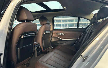 BMW 3 серия, 2022 год, 3 000 000 рублей, 10 фотография