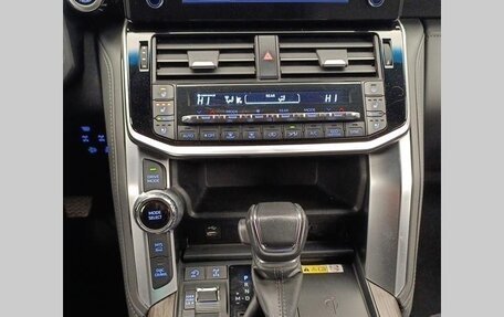 Toyota Land Cruiser, 2022 год, 10 490 000 рублей, 26 фотография