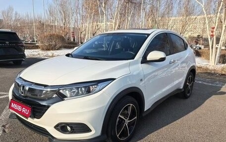 Honda Vezel, 2022 год, 1 580 000 рублей, 1 фотография