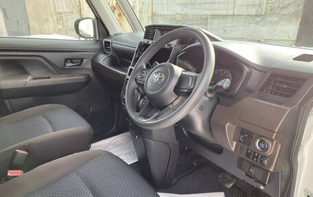 Toyota Roomy I, 2021 год, 1 150 000 рублей, 6 фотография