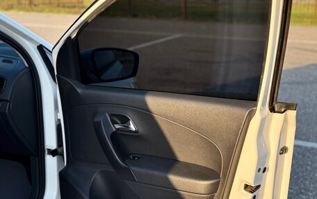 Volkswagen Polo VI (EU Market), 2013 год, 840 000 рублей, 24 фотография