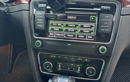 Skoda Superb III рестайлинг, 2010 год, 850 000 рублей, 10 фотография