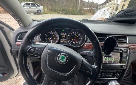 Skoda Superb III рестайлинг, 2010 год, 850 000 рублей, 11 фотография