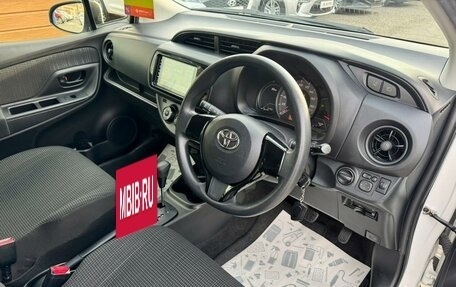 Toyota Vitz, 2019 год, 1 089 000 рублей, 12 фотография