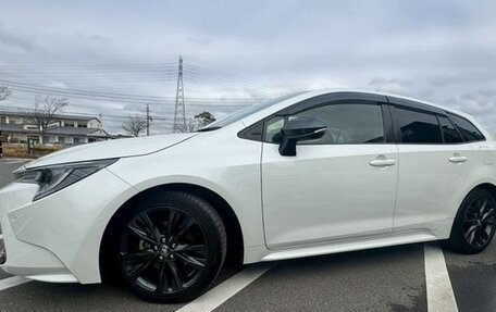 Toyota Corolla, 2022 год, 1 365 000 рублей, 2 фотография