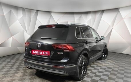 Volkswagen Tiguan II, 2017 год, 2 797 000 рублей, 2 фотография