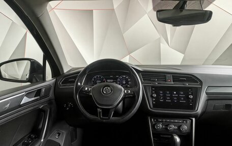 Volkswagen Tiguan II, 2017 год, 2 797 000 рублей, 19 фотография