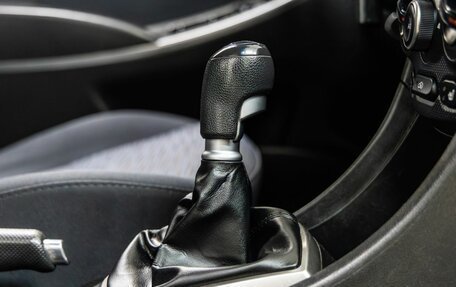 Hyundai Solaris II рестайлинг, 2015 год, 928 000 рублей, 30 фотография