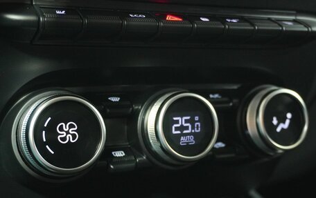 Renault Arkana I, 2020 год, 1 756 000 рублей, 13 фотография