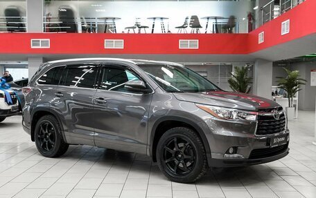 Toyota Highlander III, 2014 год, 2 390 000 рублей, 3 фотография