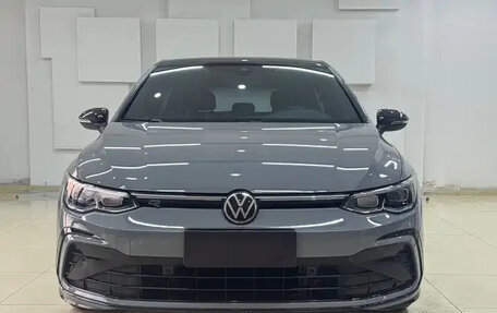 Volkswagen Golf VIII, 2022 год, 1 910 500 рублей, 2 фотография