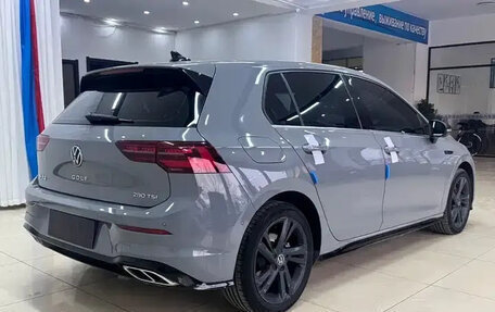 Volkswagen Golf VIII, 2022 год, 1 910 500 рублей, 6 фотография