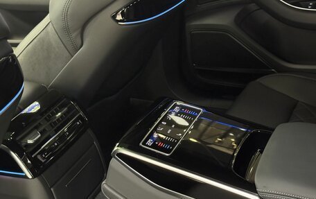 Audi A8, 2025 год, 15 999 000 рублей, 25 фотография