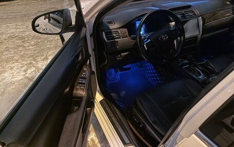 Toyota Camry, 2017 год, 2 050 000 рублей, 5 фотография