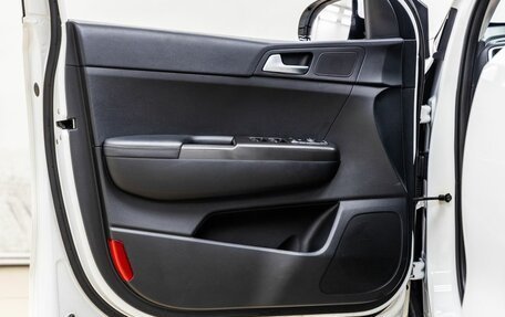 KIA Sportage IV рестайлинг, 2018 год, 2 298 000 рублей, 14 фотография