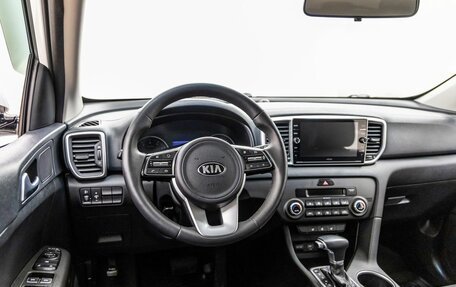 KIA Sportage IV рестайлинг, 2018 год, 2 298 000 рублей, 17 фотография