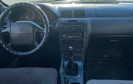 Nissan Maxima IV, 1995 год, 280 000 рублей, 10 фотография