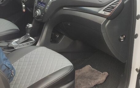 Hyundai Santa Fe III рестайлинг, 2016 год, 2 350 000 рублей, 14 фотография