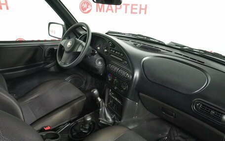 Chevrolet Niva I рестайлинг, 2017 год, 699 000 рублей, 10 фотография