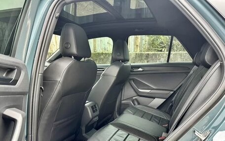 Volkswagen T-Roc I, 2023 год, 3 200 000 рублей, 18 фотография