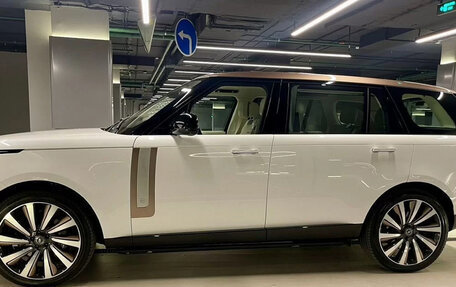 Land Rover Range Rover IV рестайлинг, 2023 год, 25 400 000 рублей, 4 фотография