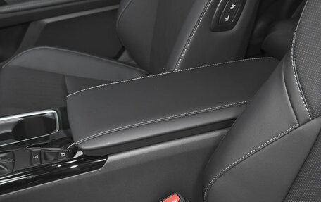 Toyota Camry, 2025 год, 3 999 000 рублей, 15 фотография