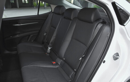 Toyota Camry, 2025 год, 3 999 000 рублей, 20 фотография