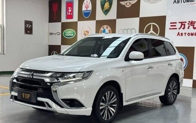 Mitsubishi Outlander III рестайлинг 3, 2022 год, 2 328 000 рублей, 1 фотография