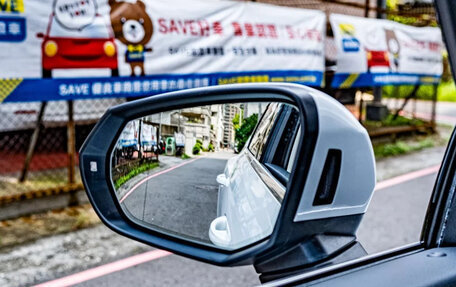 Audi Q3 Sportback, 2022 год, 2 300 000 рублей, 15 фотография