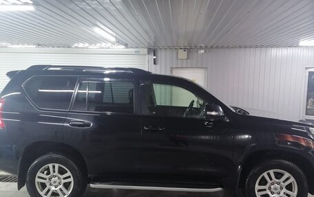 Toyota Land Cruiser Prado 150 рестайлинг 2, 2016 год, 3 600 000 рублей, 1 фотография