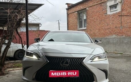 Lexus ES VII, 2020 год, 4 700 000 рублей, 1 фотография