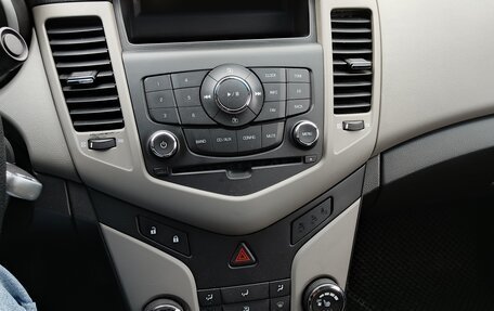 Chevrolet Cruze II, 2012 год, 790 000 рублей, 3 фотография