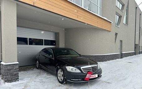 Mercedes-Benz S-Класс, 2005 год, 1 800 000 рублей, 3 фотография