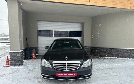 Mercedes-Benz S-Класс, 2005 год, 1 800 000 рублей, 8 фотография