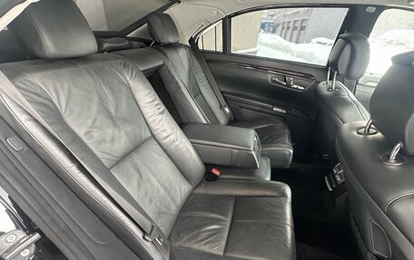 Mercedes-Benz S-Класс, 2005 год, 1 800 000 рублей, 18 фотография