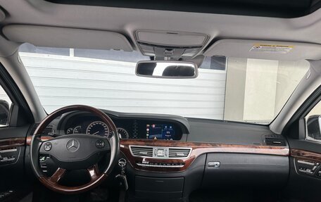 Mercedes-Benz S-Класс, 2005 год, 1 800 000 рублей, 27 фотография