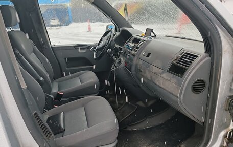 Volkswagen Caravelle T5, 2009 год, 1 000 000 рублей, 7 фотография