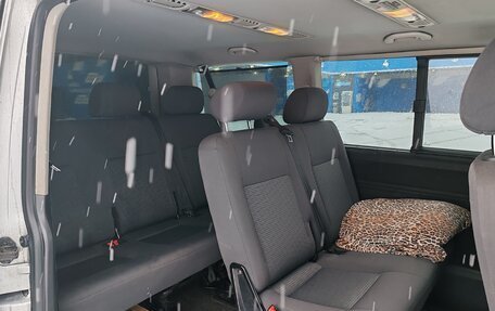 Volkswagen Caravelle T5, 2009 год, 1 000 000 рублей, 6 фотография