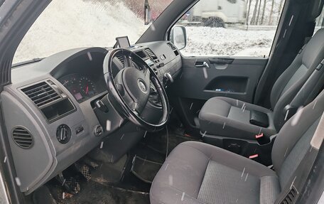 Volkswagen Caravelle T5, 2009 год, 1 000 000 рублей, 5 фотография